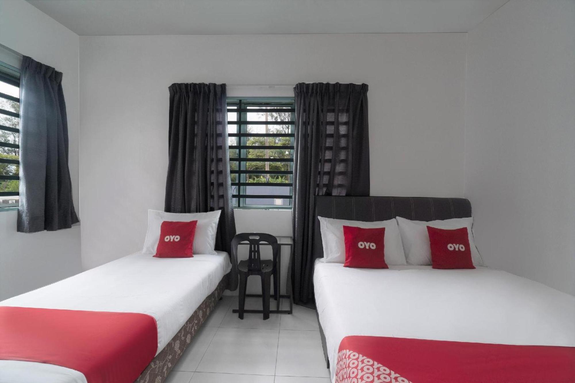 Oyo 91089 Motel Fasa 2B Seri Manjung Eksteriør bilde