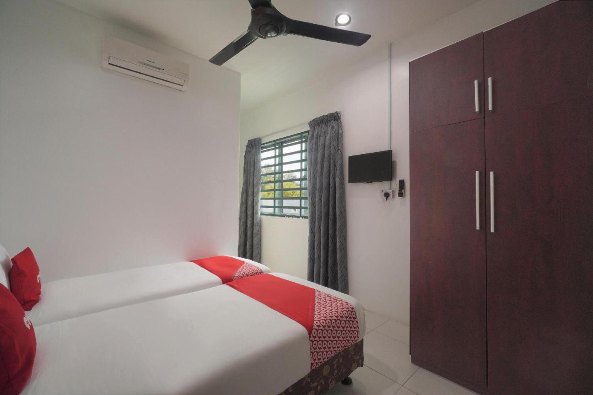 Oyo 91089 Motel Fasa 2B Seri Manjung Eksteriør bilde