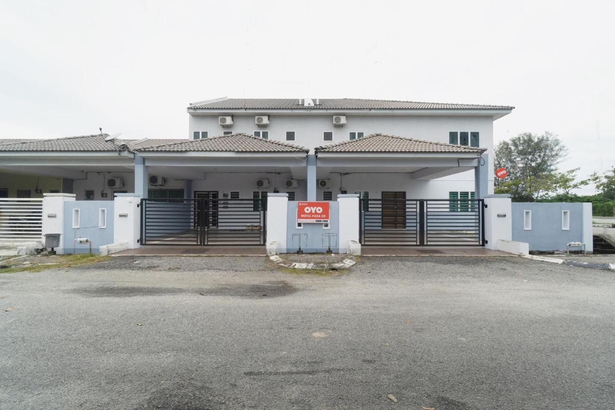Oyo 91089 Motel Fasa 2B Seri Manjung Eksteriør bilde